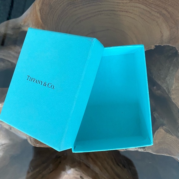 Authentic Tiffany and co.Jewelry box 75mm x 95 mm - Picture 3 of 4